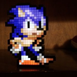 Sonic the hedge hog light